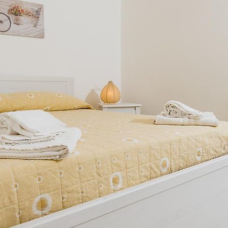 A Due Passi Dal Centro Bed & Breakfast Alberobello Bagian luar foto