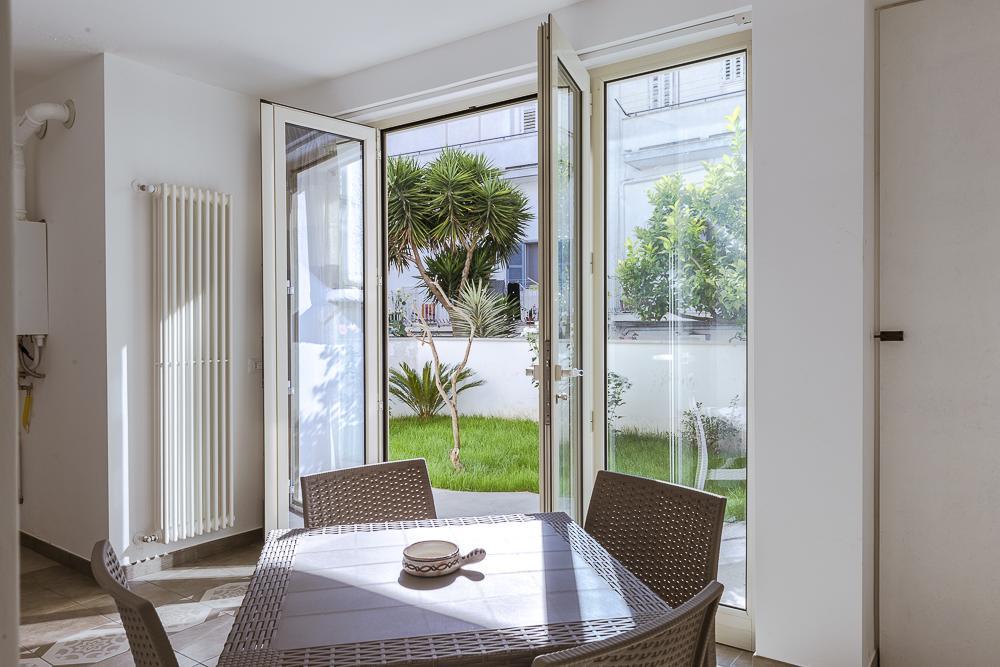 A Due Passi Dal Centro Bed & Breakfast Alberobello Bagian luar foto